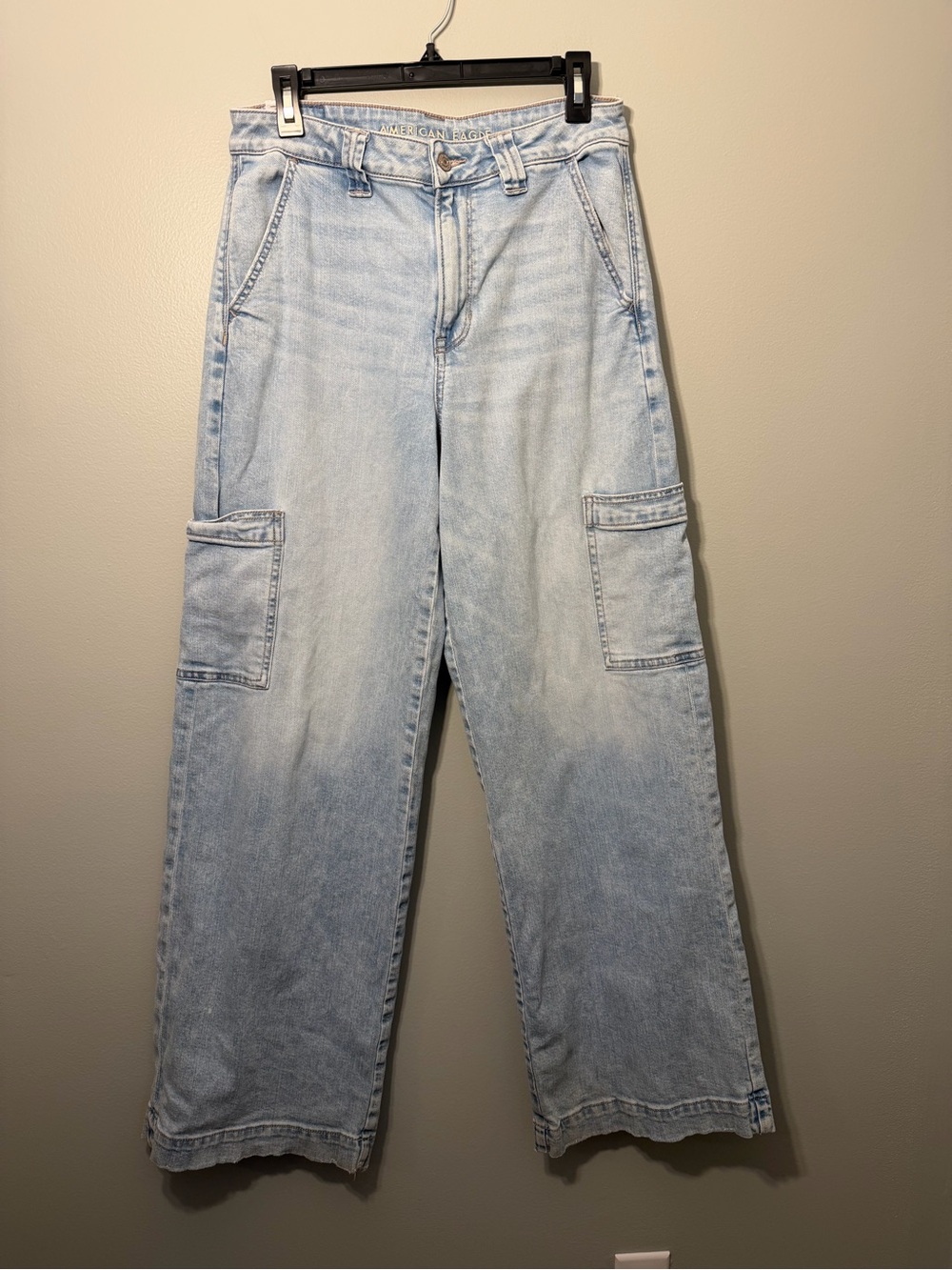 American Eagle Outfitters Light Blue Wide Leg Cargo Jeans